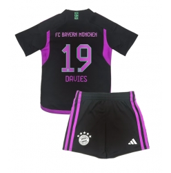 Fotbollsset Barn Bayern Munich Alphonso Davies #19 Bortatröja 2023-24 Mini-Kit Kortärmad (+ korta byxor)