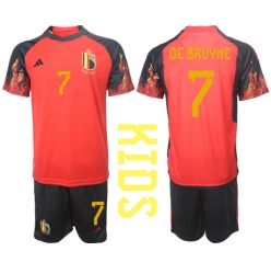 Fotbollsset Barn Belgien Kevin De Bruyne #7 Hemmatröja VM 2022 Mini-Kit Kortärmad (+ korta byxor)
