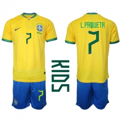 Fotbollsset Barn Brasilien Lucas Paqueta #7 Hemmatröja VM 2022 Mini-Kit Kortärmad (+ korta byxor)