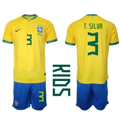 Fotbollsset Barn Brasilien Thiago Silva #3 Hemmatröja VM 2022 Mini-Kit Kortärmad (+ korta byxor)