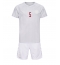 Fotbollsset Barn Danmark Joakim Maehle #5 Bortatröja VM 2022 Mini-Kit Kortärmad (+ korta byxor)