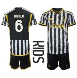 Fotbollsset Barn Juventus Danilo Luiz #6 Hemmatröja 2023-24 Mini-Kit Kortärmad (+ korta byxor)