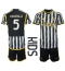 Fotbollsset Barn Juventus Manuel Locatelli #5 Hemmatröja 2023-24 Mini-Kit Kortärmad (+ korta byxor)