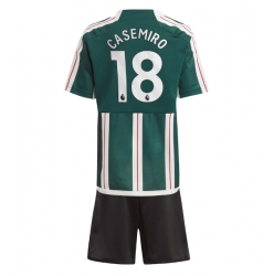 Fotbollsset Barn Manchester United Casemiro #18 Bortatröja 2023-24 Mini-Kit Kortärmad (+ korta byxor)
