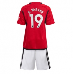 Fotbollsset Barn Manchester United Raphael Varane #19 Hemmatröja 2023-24 Mini-Kit Kortärmad (+ korta byxor)