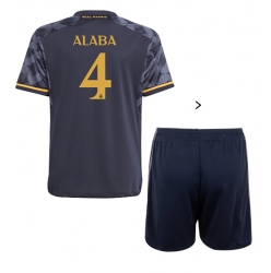 Fotbollsset Barn Real Madrid David Alaba #4 Bortatröja 2023-24 Mini-Kit Kortärmad (+ korta byxor)