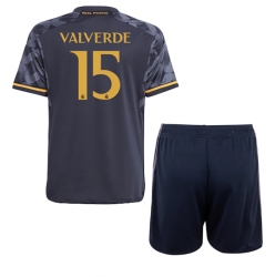 Fotbollsset Barn Real Madrid Federico Valverde #15 Bortatröja 2023-24 Mini-Kit Kortärmad (+ korta byxor)