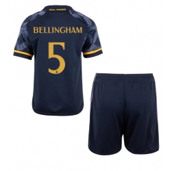 Fotbollsset Barn Real Madrid Jude Bellingham #5 Bortatröja 2023-24 Mini-Kit Kortärmad (+ korta byxor)