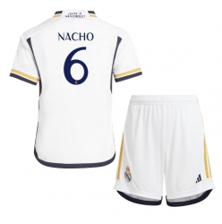 Fotbollsset Barn Real Madrid Nacho #6 Hemmatröja 2023-24 Mini-Kit Kortärmad (+ korta byxor)