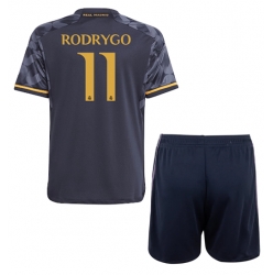 Fotbollsset Barn Real Madrid Rodrygo Goes #11 Bortatröja 2023-24 Mini-Kit Kortärmad (+ korta byxor)