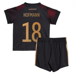 Fotbollsset Barn Tyskland Jonas Hofmann #18 Bortatröja VM 2022 Mini-Kit Kortärmad (+ korta byxor)