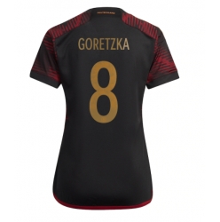 Tyskland Leon Goretzka #8 Bortatröja VM 2022 Dam Kortärmad